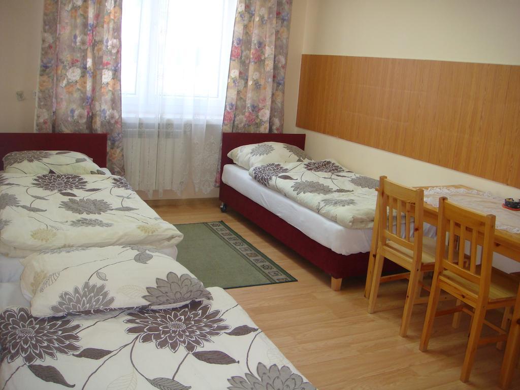 Hostel Omega 热舒夫 外观 照片